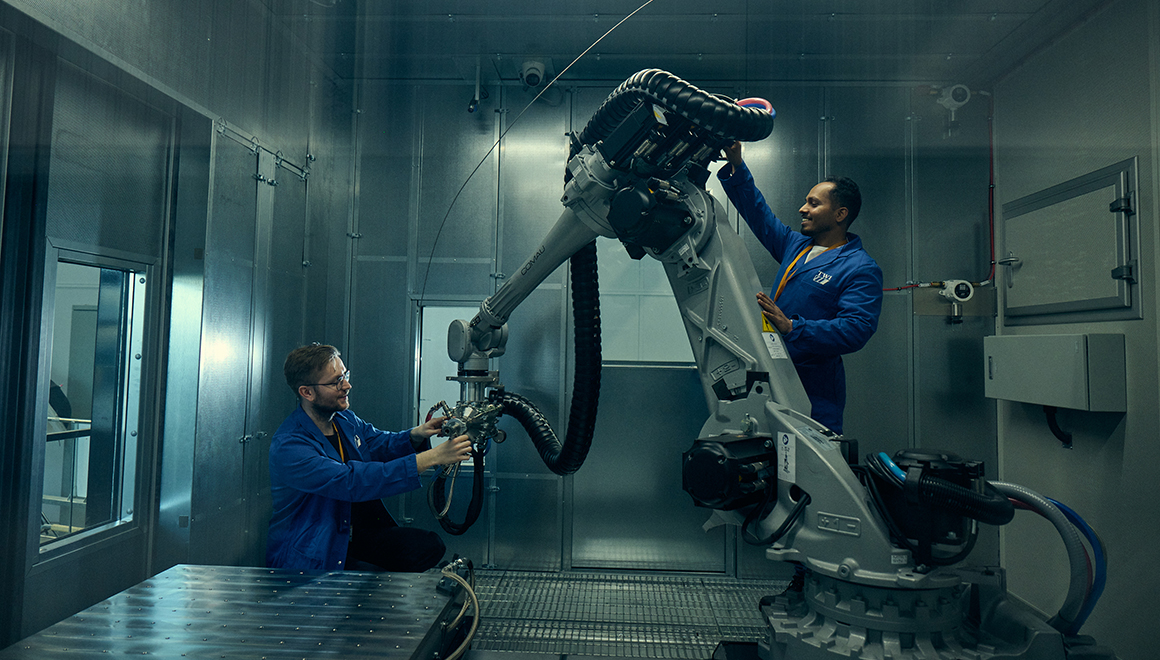 Ali Bakir (left) alongside fellow student NSIRC and LRF student Anurag Niranjan. Photo: TWI / LRF / Sam Barker Photographer