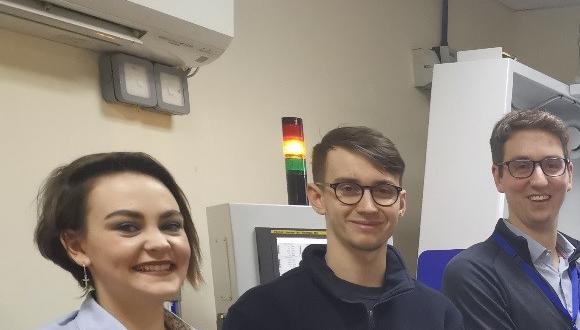 Photograph taken at TWI Technology Centre (Yorkshire). 
Left: TWI’s EHLA Team (Charlotte Blake, Project Leader; Jordan d’Arras, EHLA Technician; Josh Barras, EHLA Lead). Right: Hornet Laser Cladding BV (Jelmer Brugman, Technical Director; Neville Emanuels, Application Specialist). 