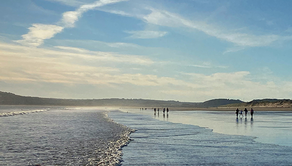 Coast of South Wales. Photo: Unsplash